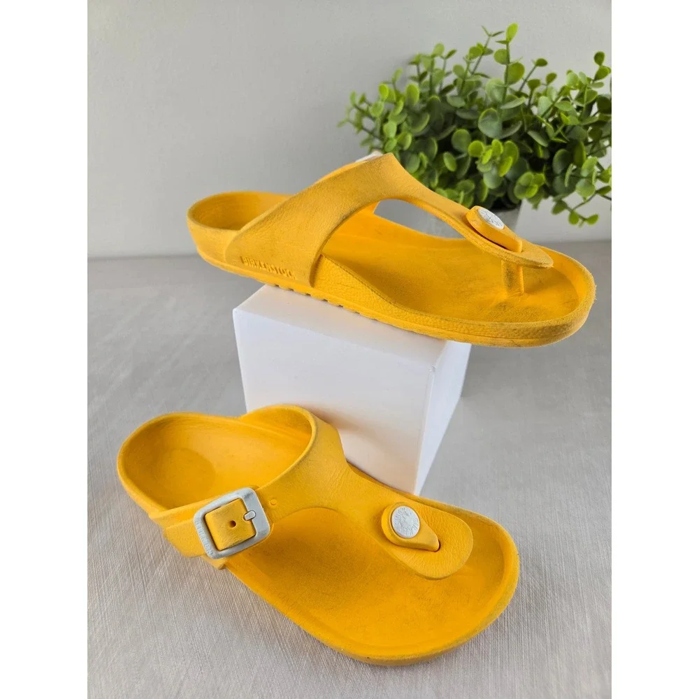 BIRKENSTOCK Kids Yellow Gizeh Thong Sandals Adjustable Strap Size 30‎